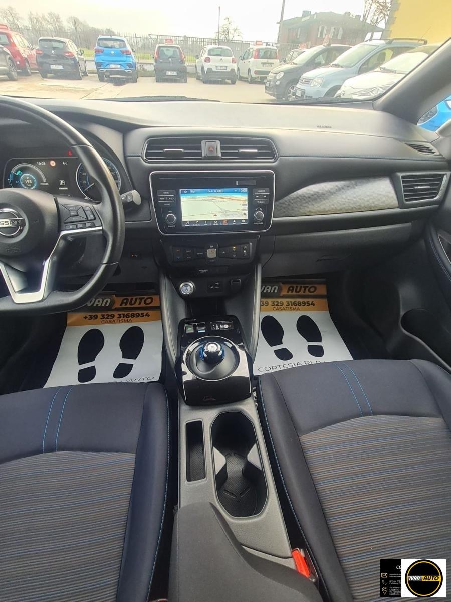 NISSAN Leaf Tekna 40 kWh-Elettrica-20.000 Km