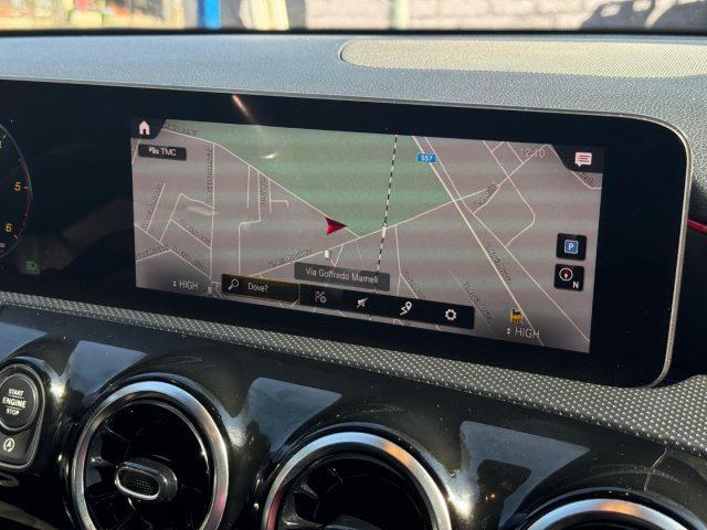 MERCEDES-BENZ A 180 d Automatic Premium