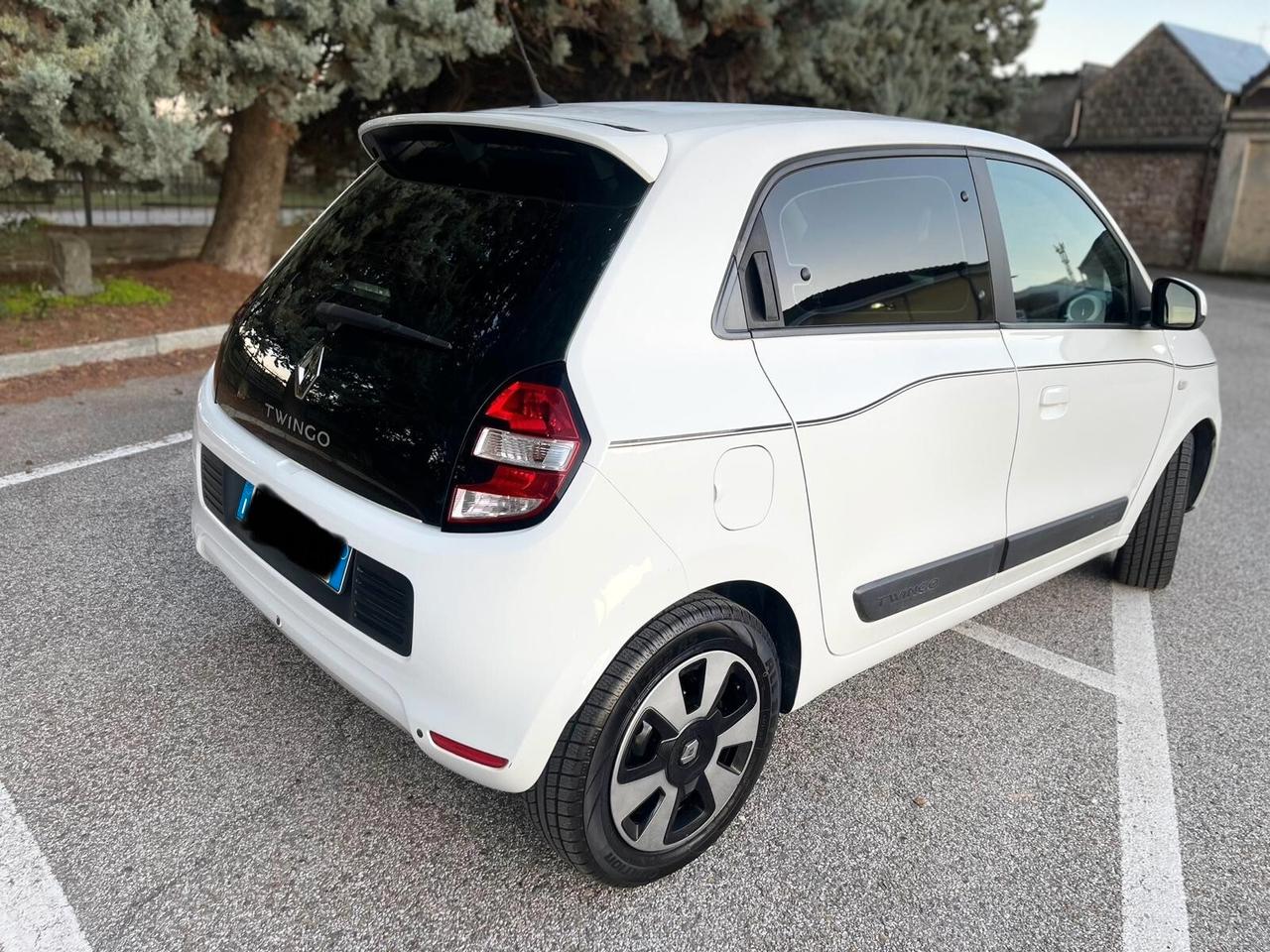 NEOPATENTATI Renault Twingo SCe Lovely