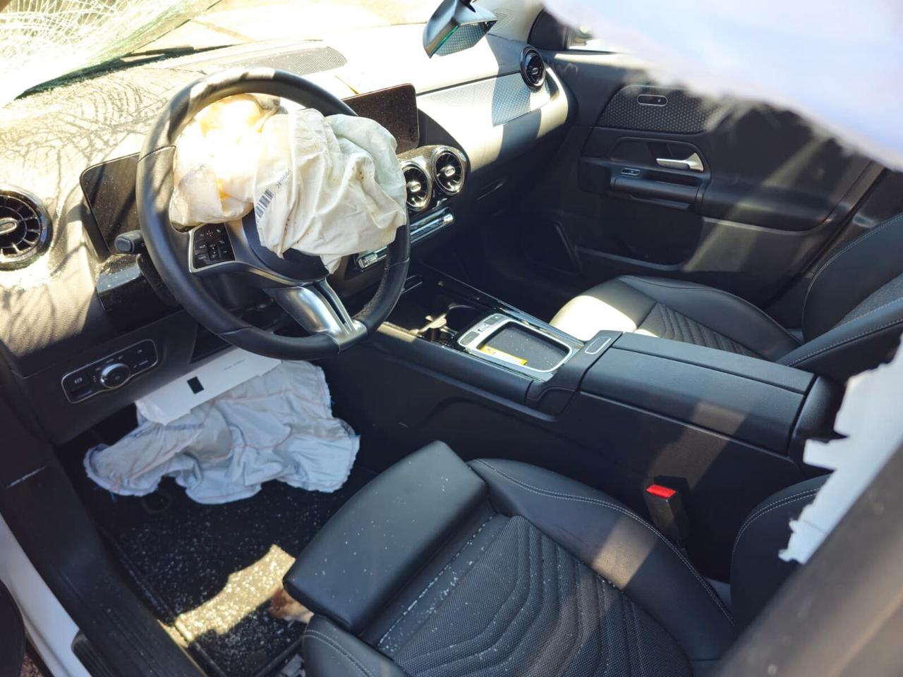 SINISTRATO Mercedes-benz GLA 200 D