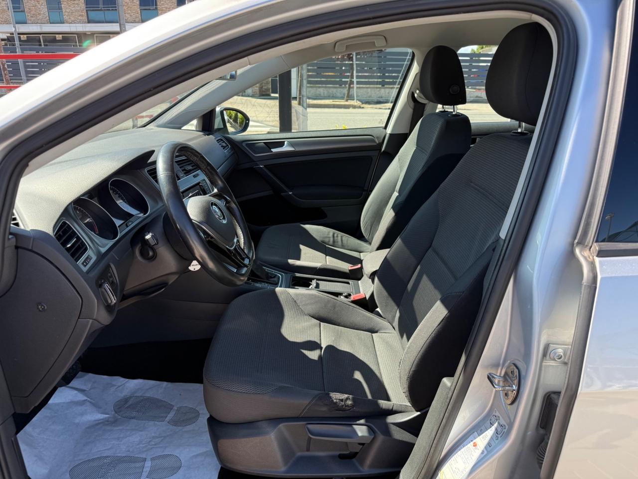 Volkswagen Golf 1.6 TDI DSG 5p. Comfortline BlueMotion Tech.