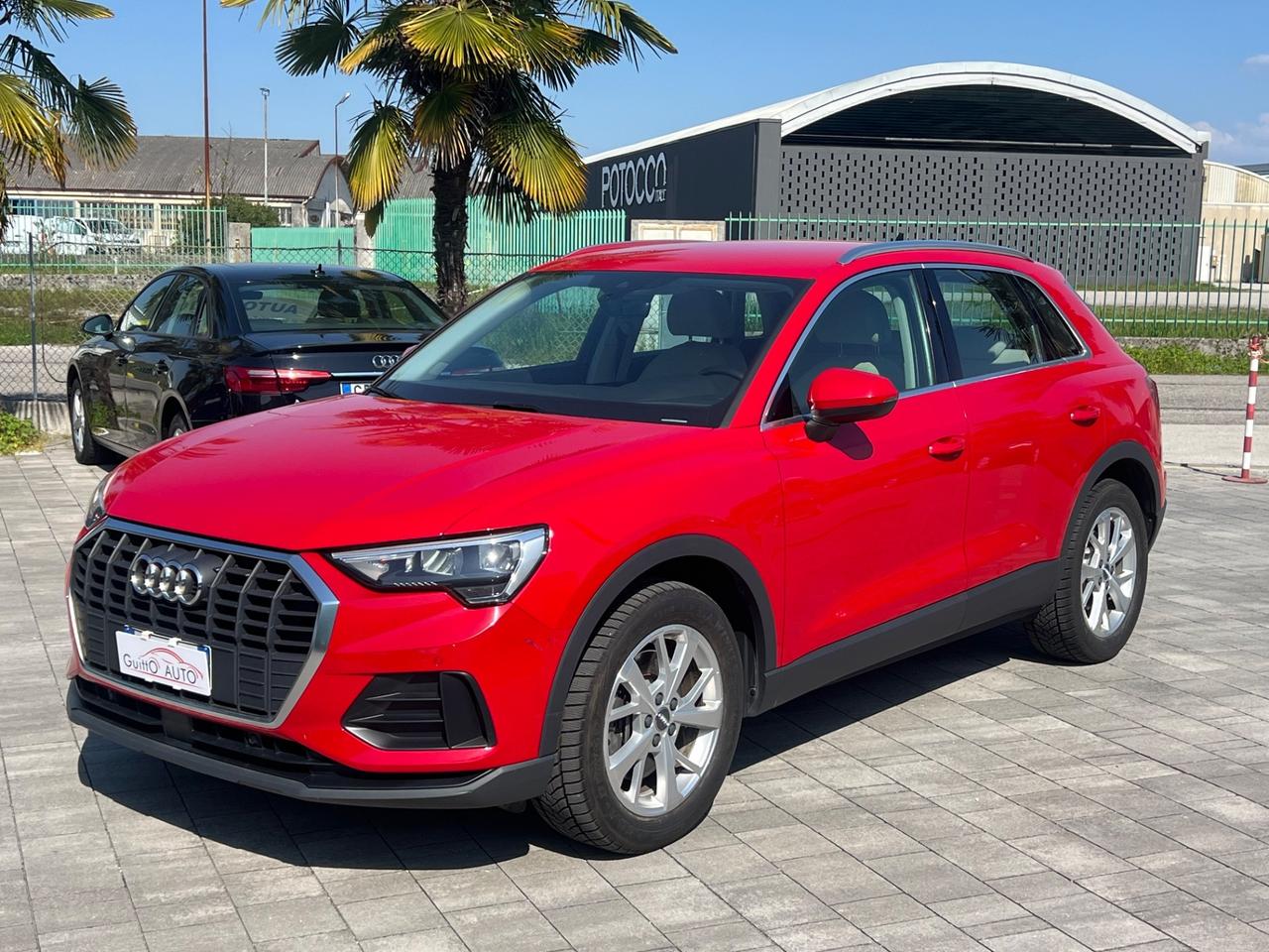 Audi Q3 40 TFSI quattro S tronic Business