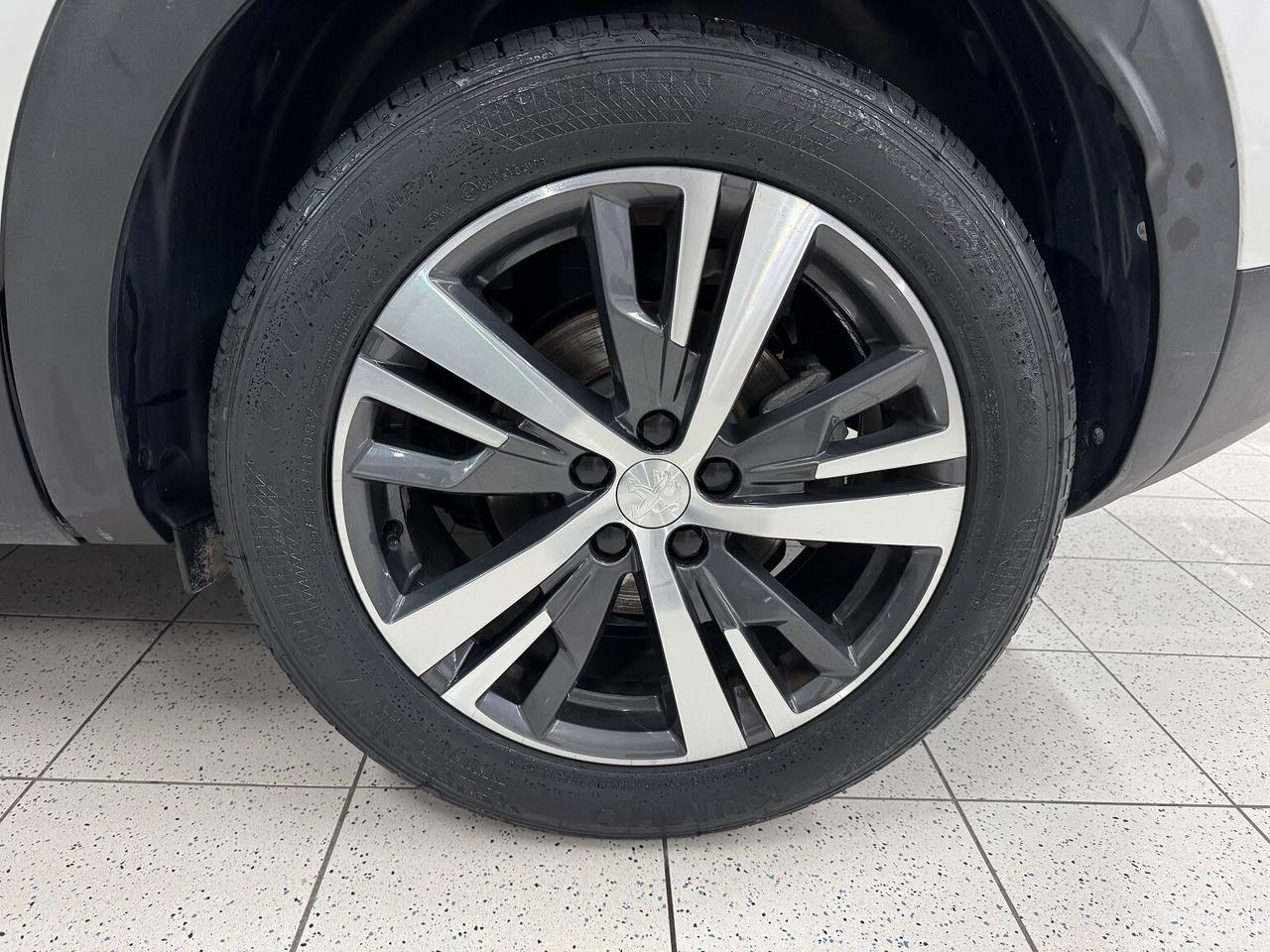 3008 1.5HDi 130cv EAT8 Allure Pack GOMMATA NUOVA BELLA