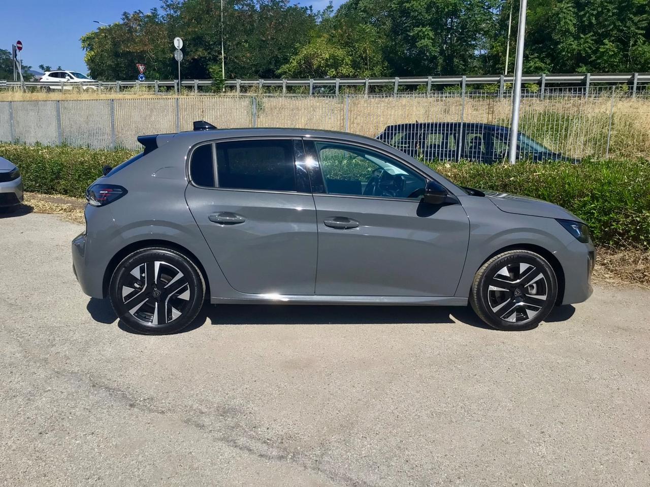 Peugeot 208 1.2 100 Stop&Start 5 porte Allure
