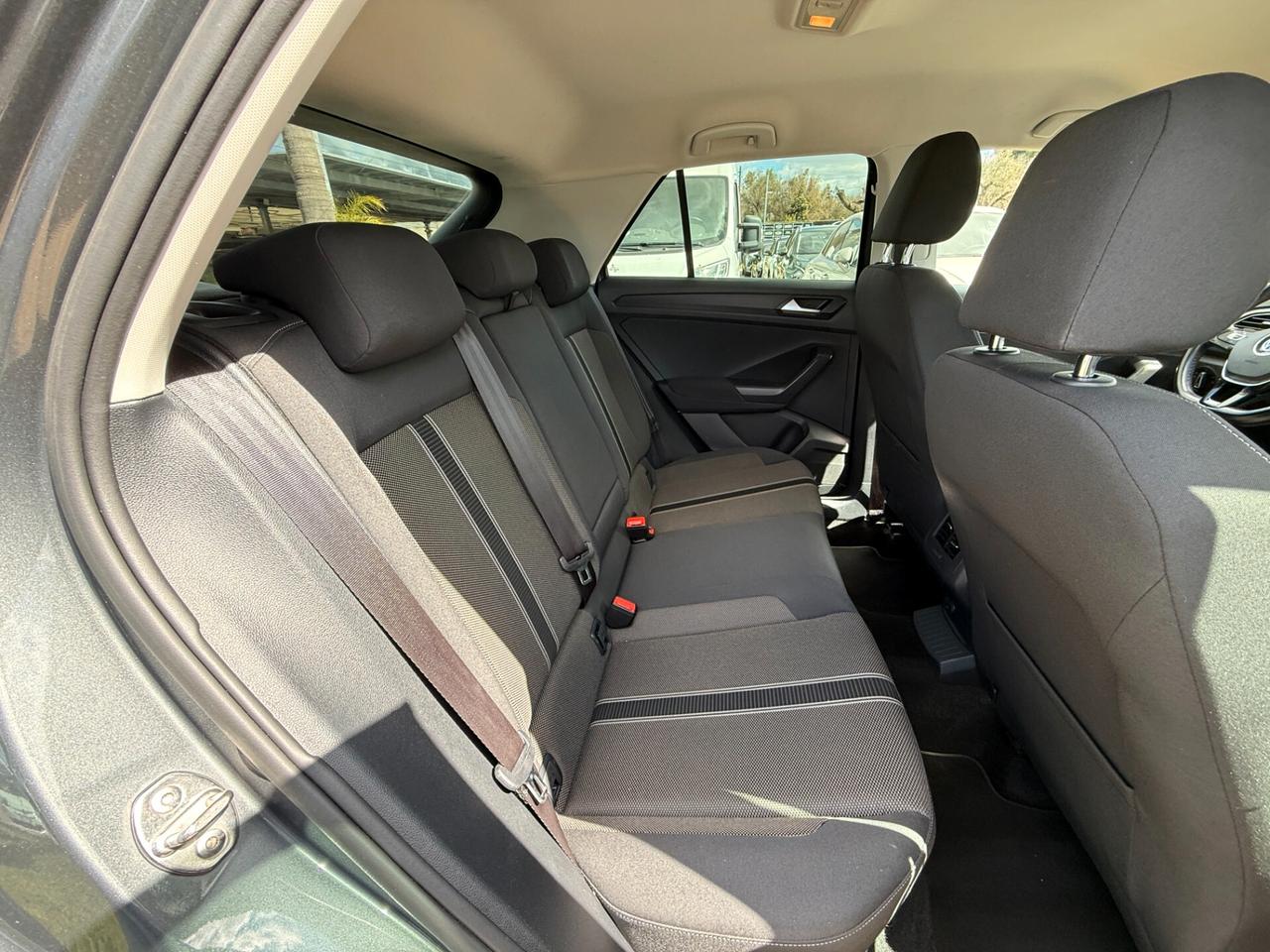 VOLKSWAGEN T-ROC 1.6TDI 116CV STYLE NAVI LED