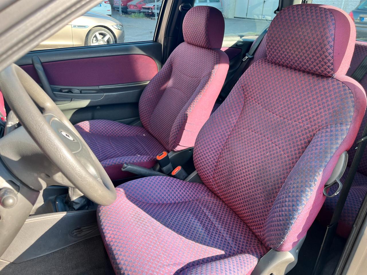 Lancia Y 1.2i cat LS