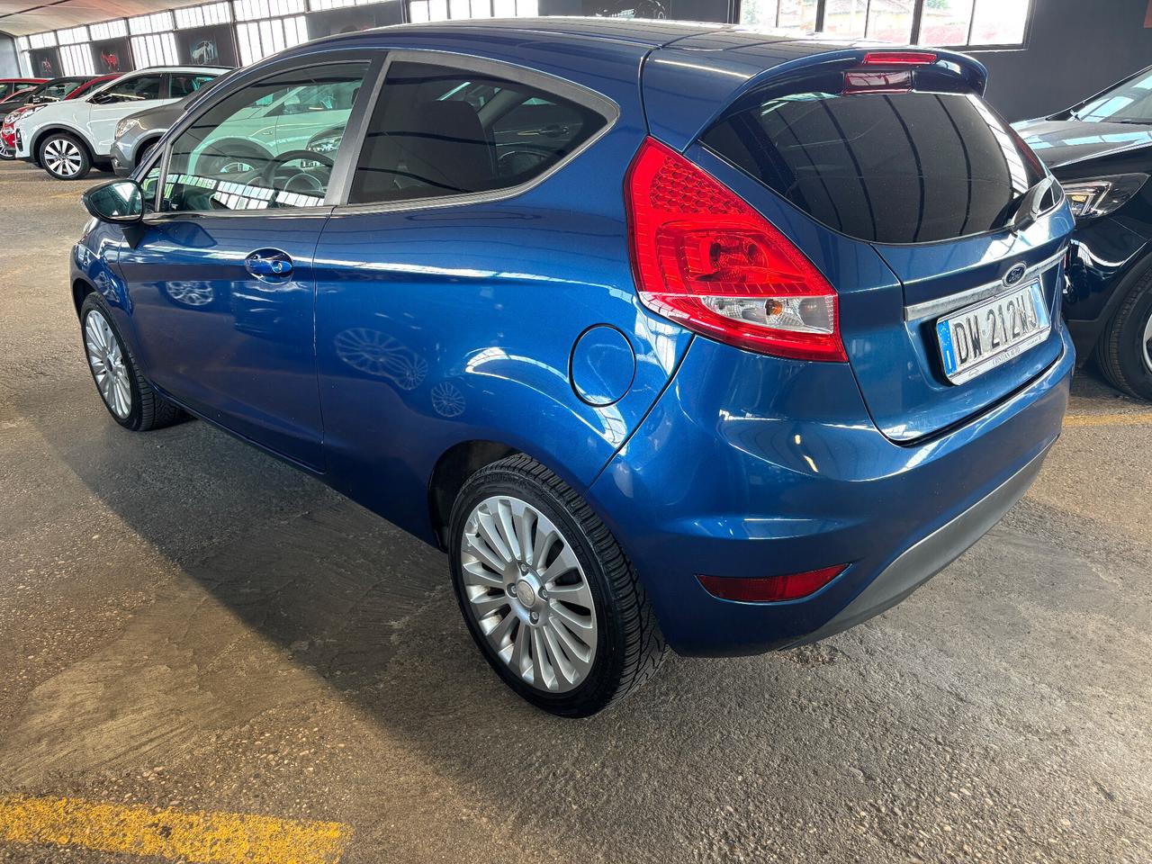 Ford Fiesta 1.2 60KW 82CV 3 porte Titanium NEOPATENTATO