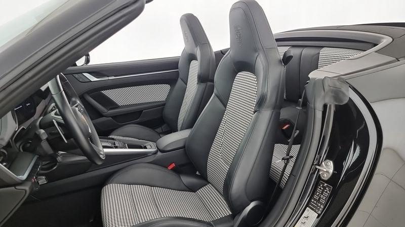 Porsche 911 Carrera 4S Cabriolet