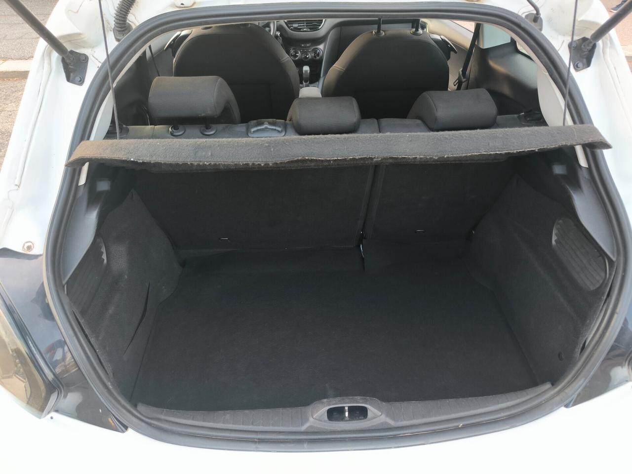Peugeot 208 1o Serie 1.2VTI 82CV 3P Allure