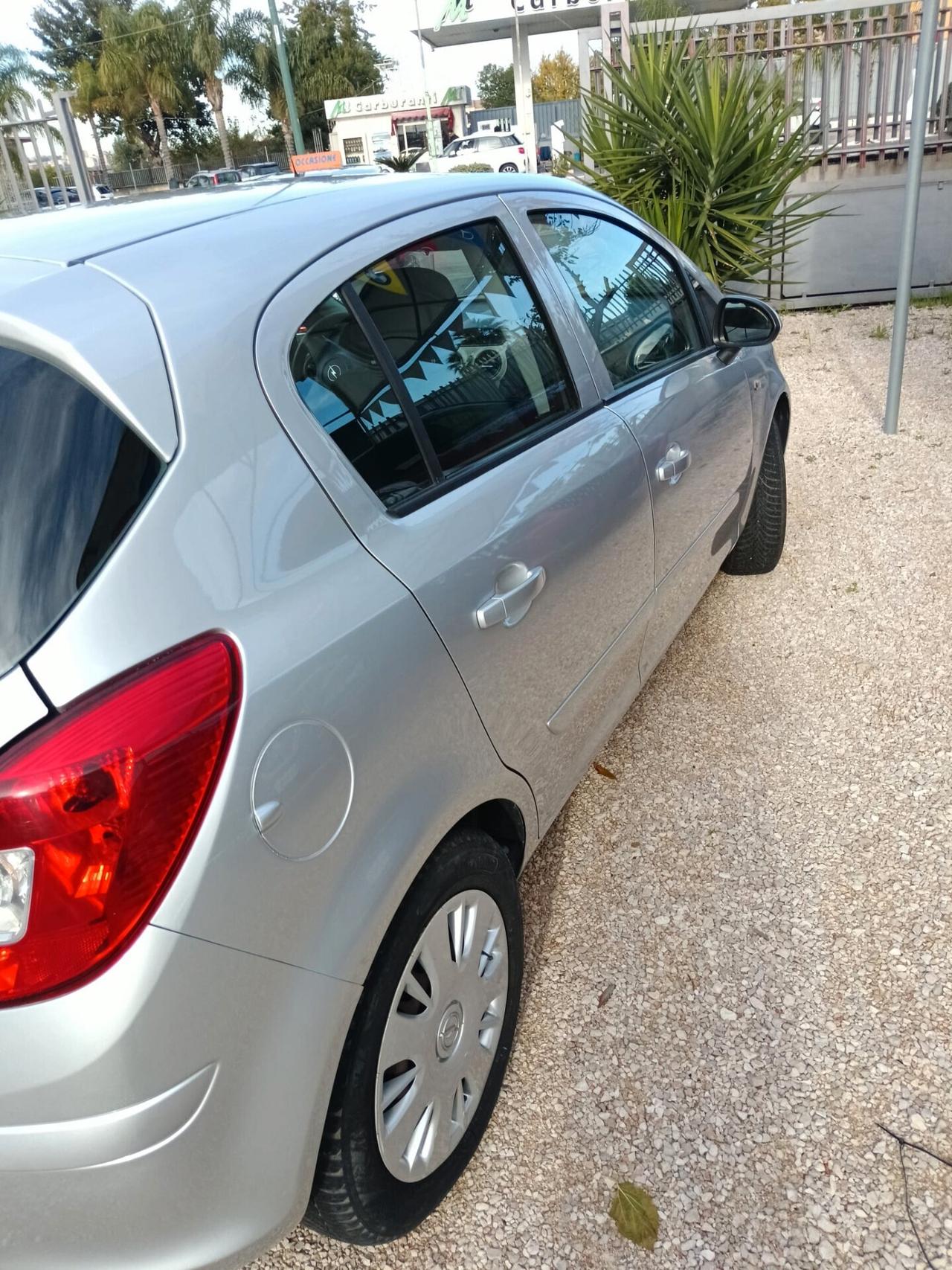 Opel Corsa 1.0 12V 5 porte Club