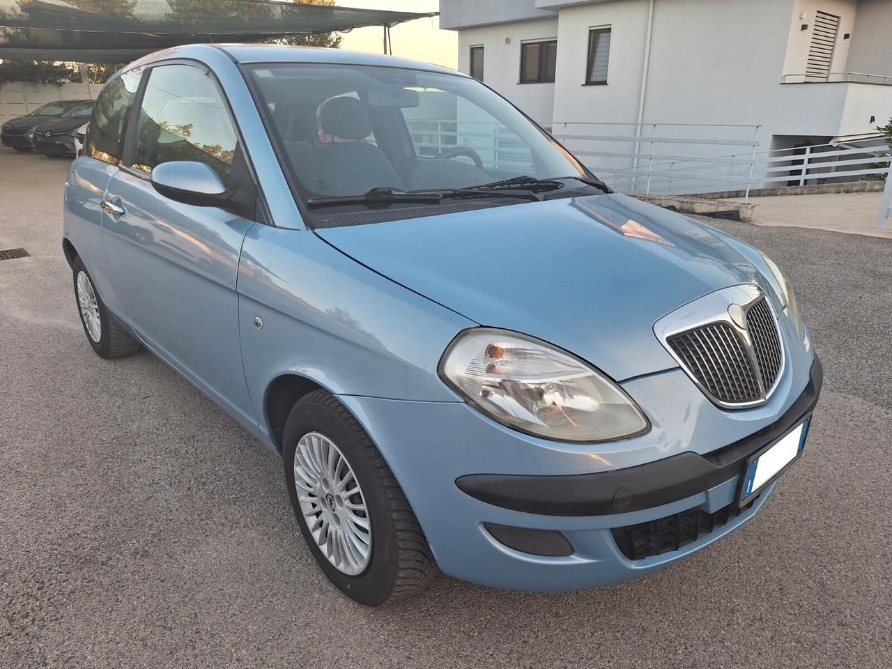 Lancia Ypsilon 1.2 Oro