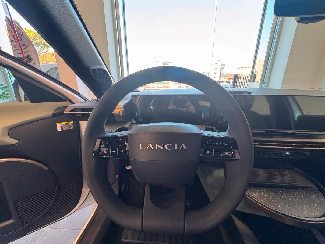 Lancia Ypsilon 1.2 mhev 110cv e-dct