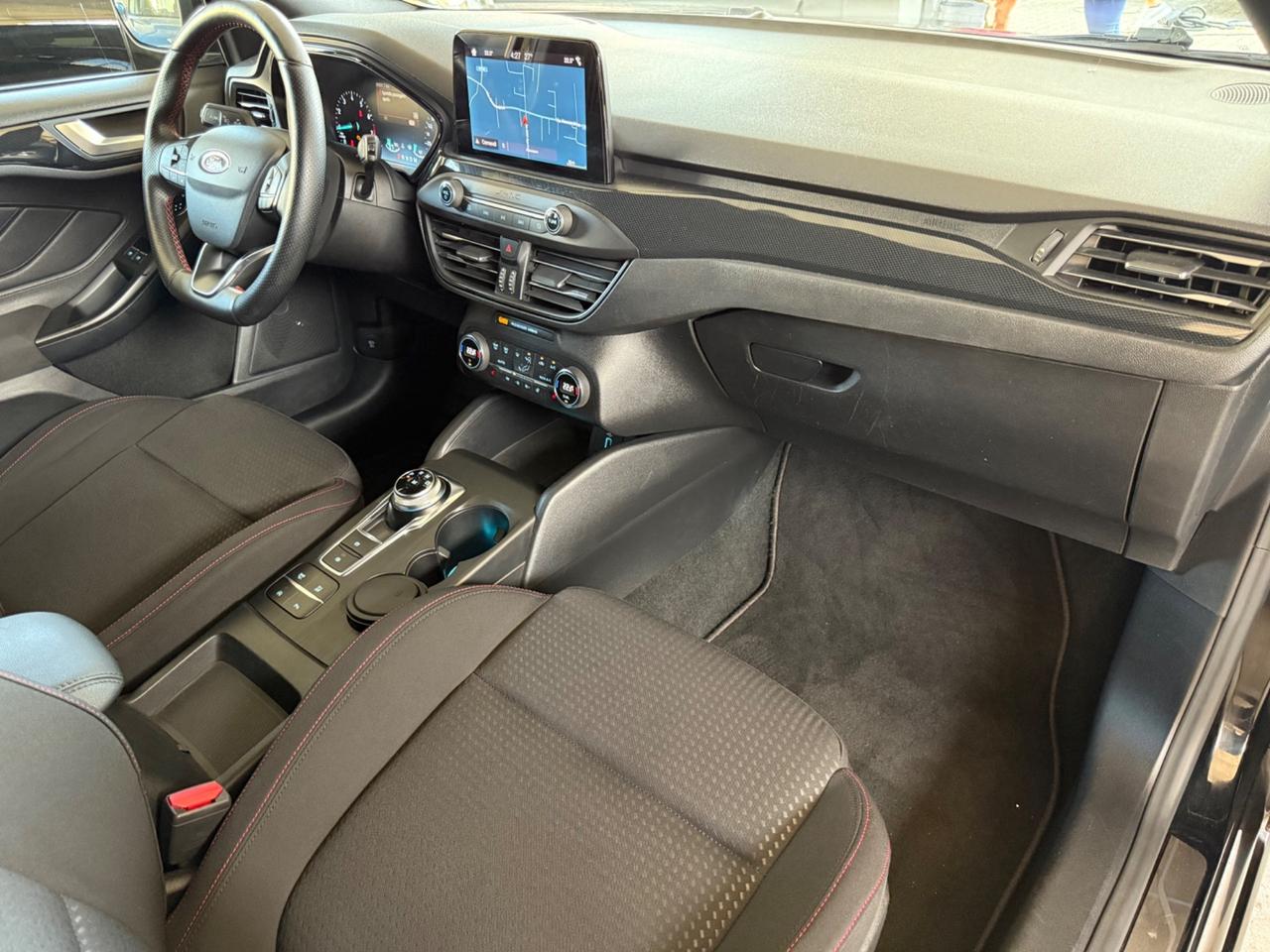 Ford Focus 1.0 EcoBoost 125 CV automatico SW ST-Line