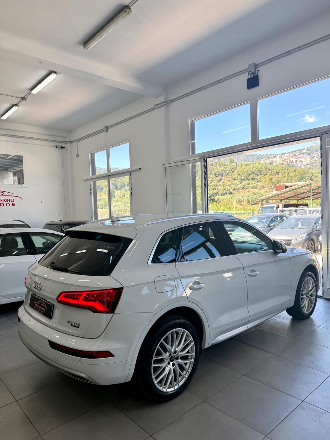 Audi Q5 40 TDI quattro S tronic Sport FINANZIABILE