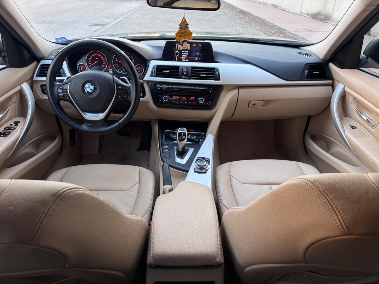 Bmw 320 320d xDrive Touring