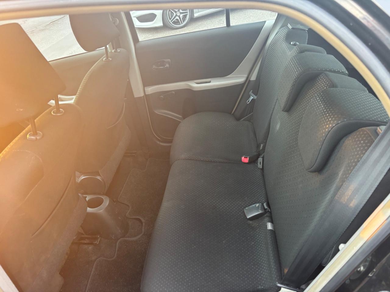 Toyota Yaris 1.3 5 porte Sol-2011