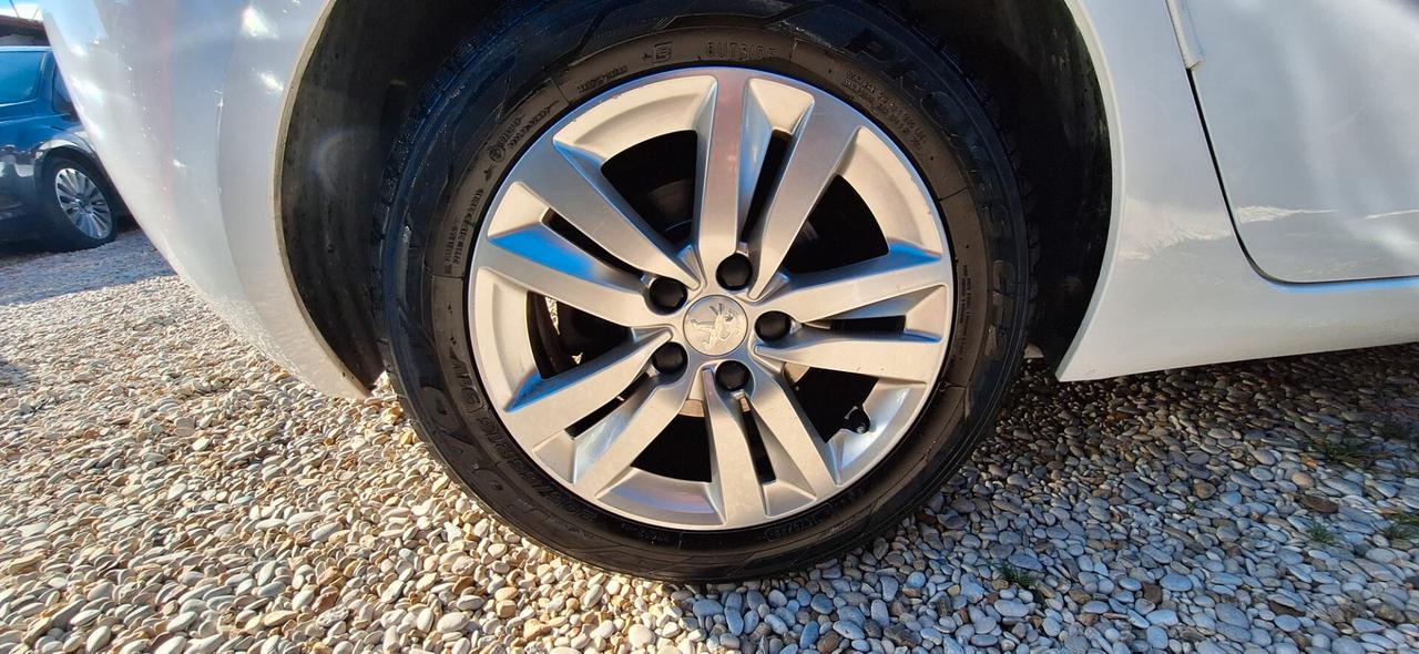 Peugeot 308 BlueHDi 130 S&S EAT8 Business AUTOMATICO