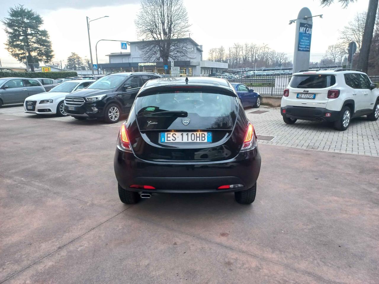 Lancia Ypsilon 1.3 MJT 16V 95 CV 5 porte S&S Silver