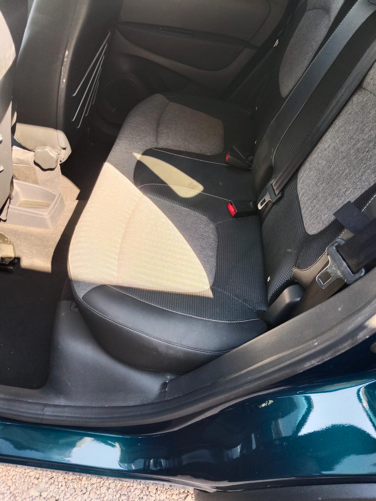 Renault Captur dCi 8V 110 CV Start&Stop Energy Initiale Paris