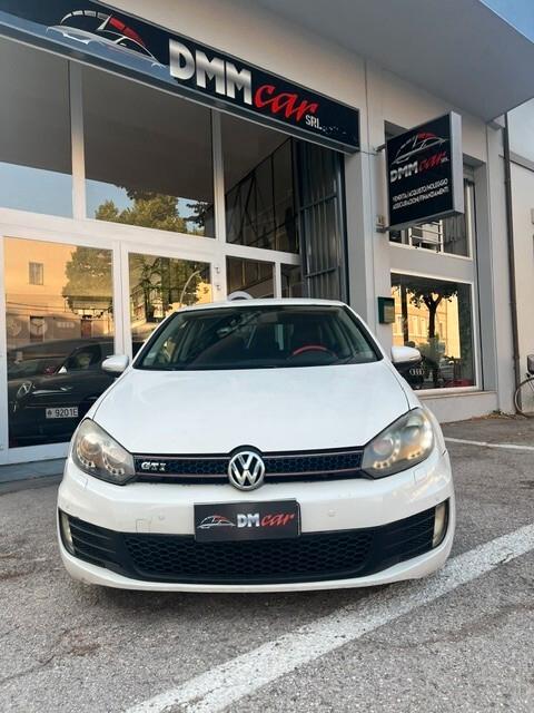 VOLKSWAGEN GOLF 140 CV TDI GT SPORT 3 porte DSG CERCHI IN LEGA NAVIGATORE OK NEOPATENTATI - GARANZIA 12 MESI -