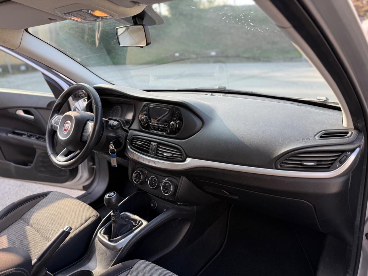 Fiat Tipo 1.4 benzina Lounge con soli 30.000 km