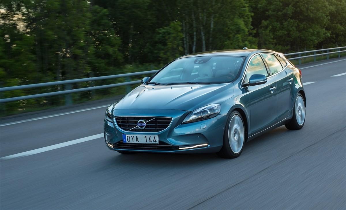 VOLVO V40 II 2012 - V40 2.0 d2 eco Business my17
