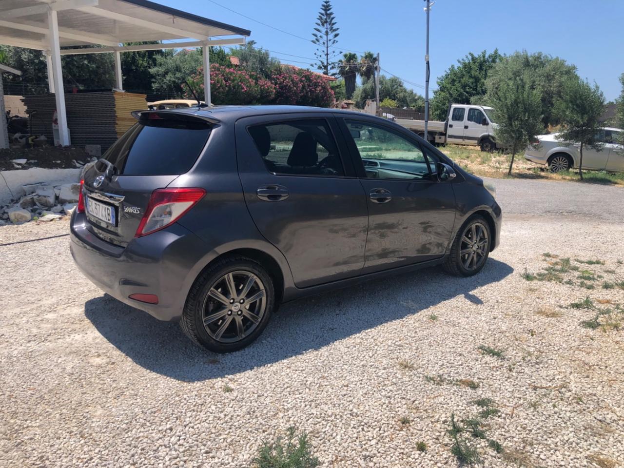 Toyota Yaris 1.4 D-4D 5 porte Lounge