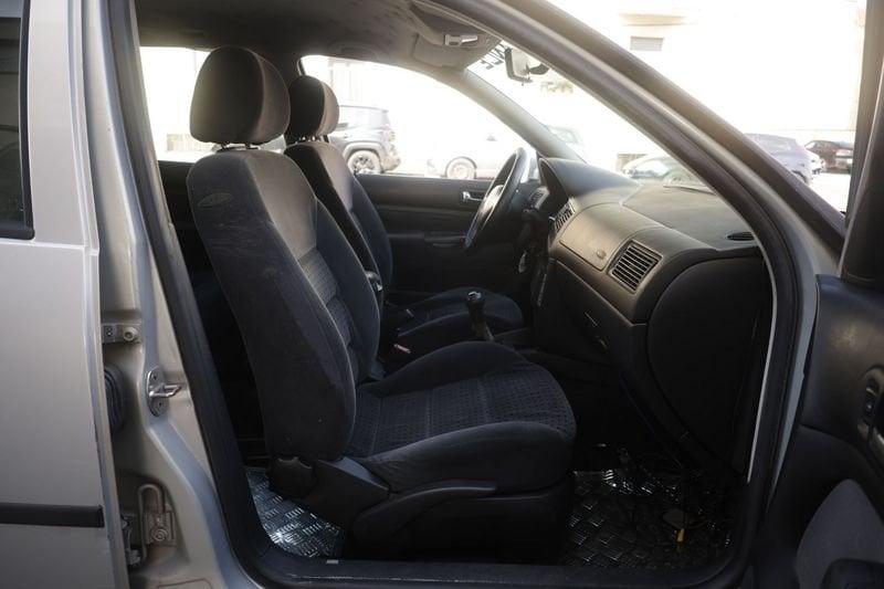 Volkswagen Golf Golf 1.6 cat 5 porte Highline