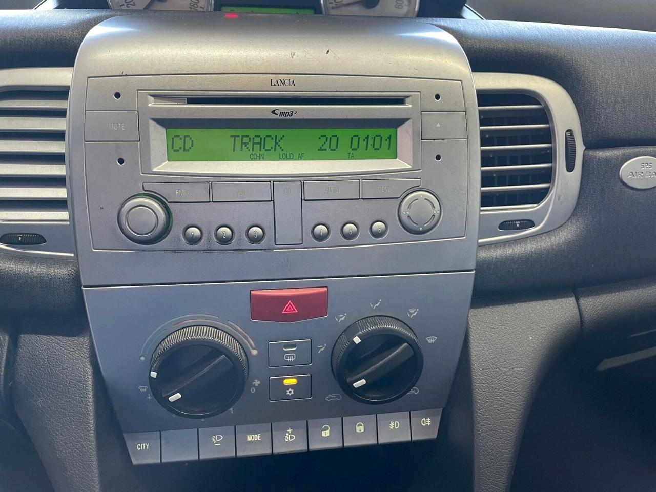 Lancia Ypsilon 1.4 Ecochic GPL
