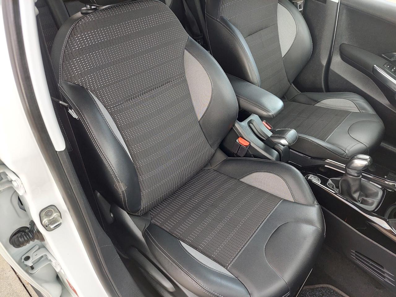 Peugeot 2008 BlueHDi 100cv Allure