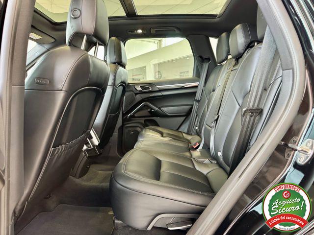 PORSCHE Cayenne 3.0 Diesel PlatinumEdition *TETTO*CHRONO*GTS PACK*