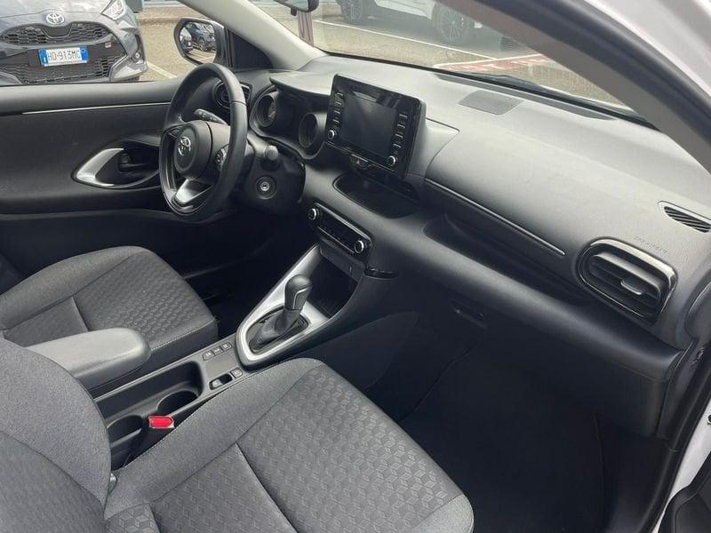 Toyota Yaris Hybrid Trend MY22