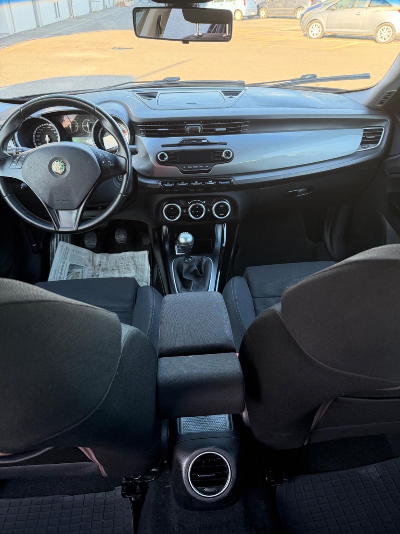 Alfa Romeo Giulietta 1.6 JTDm-2 105 CV Distinctive