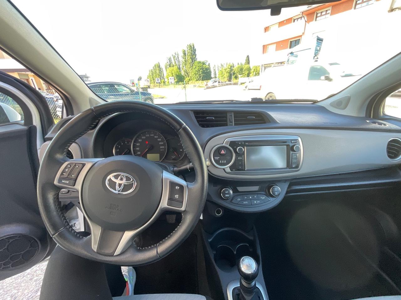 Toyota Yaris 1.4 D-4D 5 porte Lounge