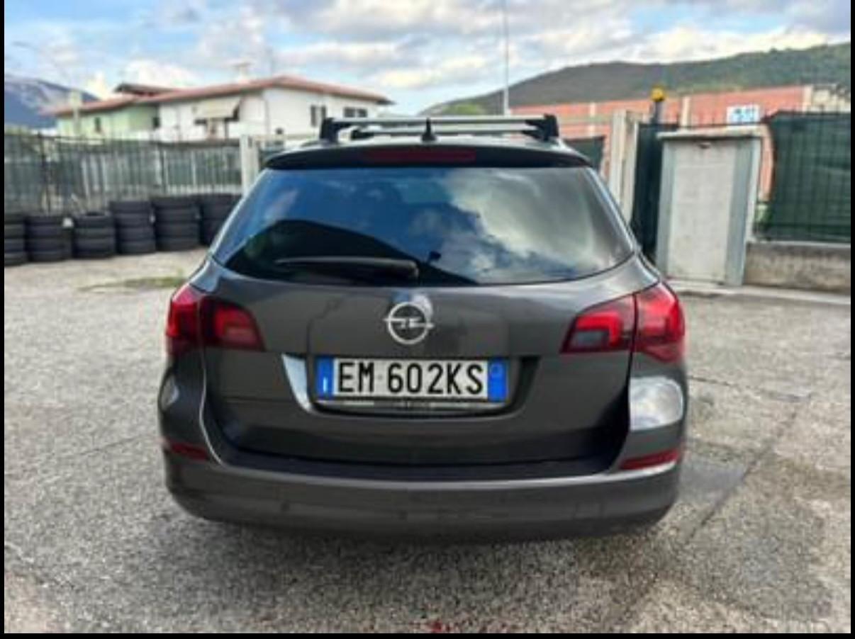 Opel Astra 1.7 CDTI 110CV Sports Tourer Cosmo