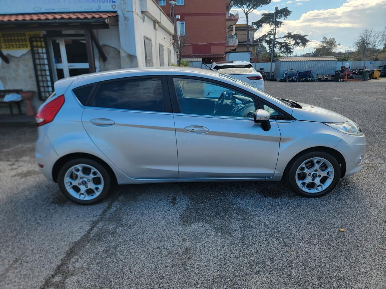 Ford Fiesta 1.4 GPL. BNZ. Titanium GARANZIA