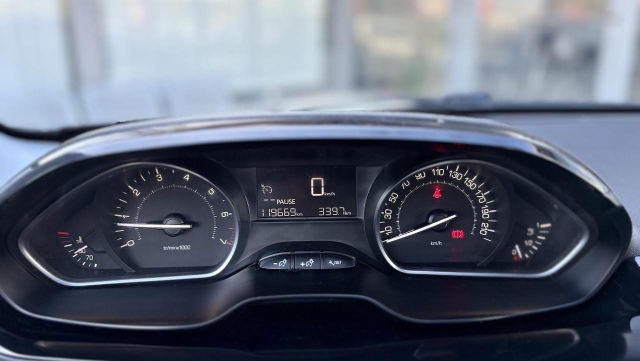 Peugeot 208 5 Porte 1.2 Benzina 82CV E6 Neo - 2017