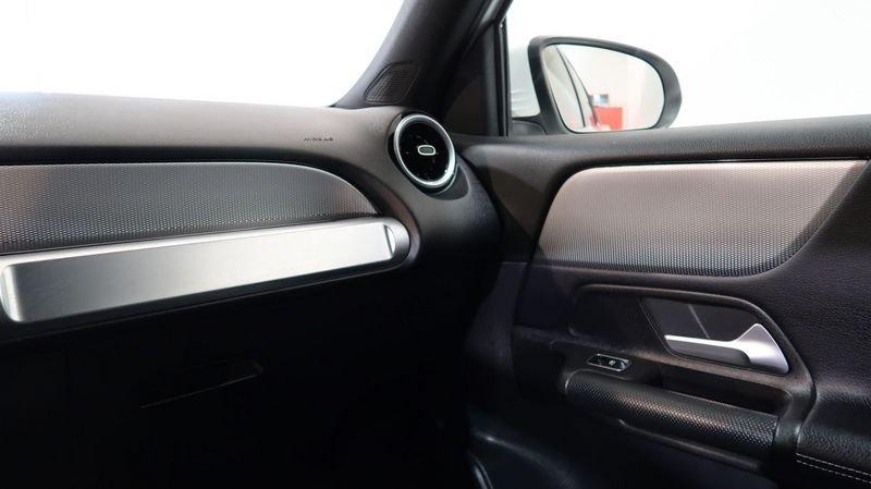Mercedes-Benz GLB 180 d Business auto # FINITURE INTERNE PELLE #