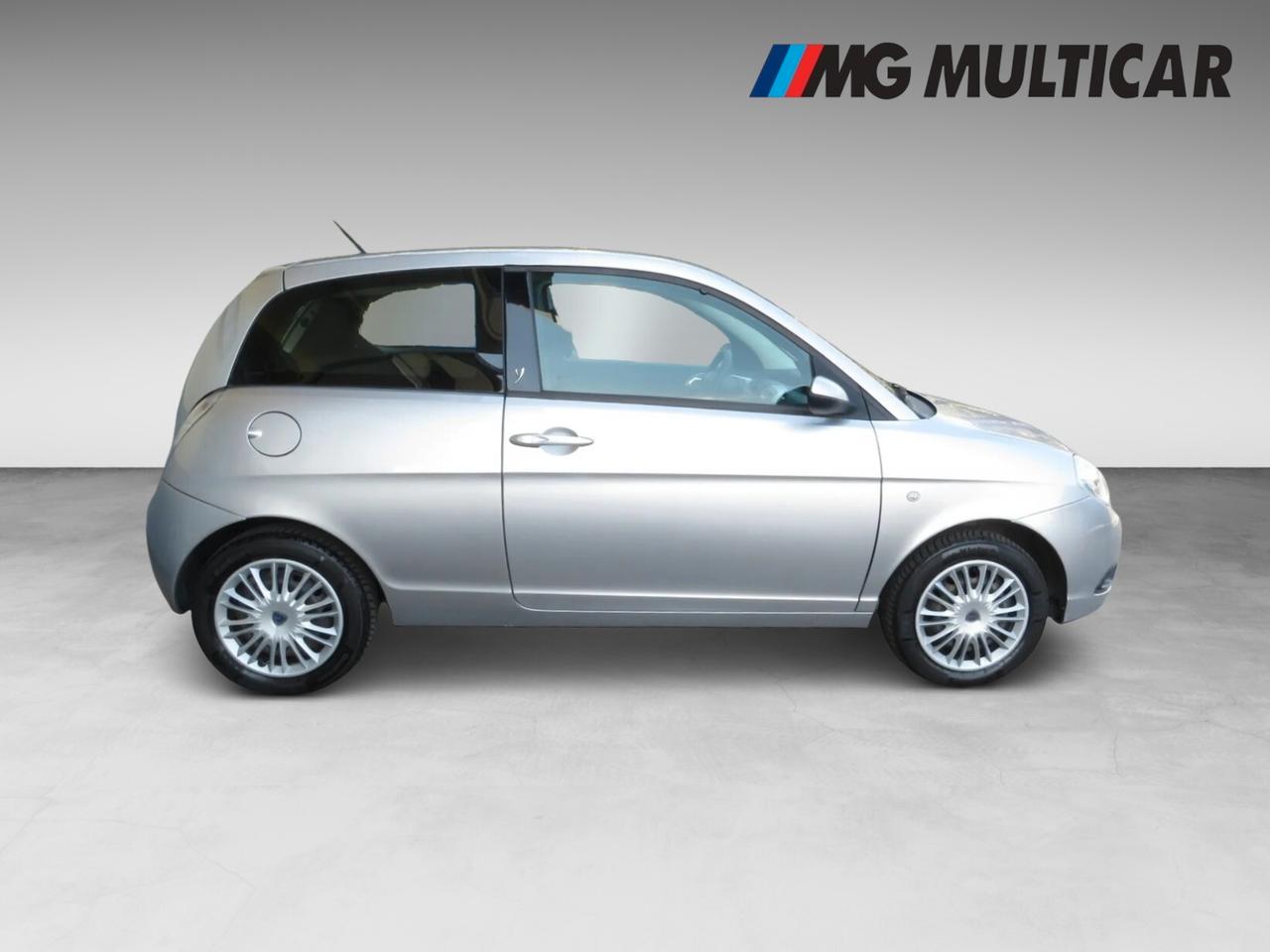 Lancia Ypsilon 1.2 60cv. solo 41.800 km! frizione e cinghie nuove!