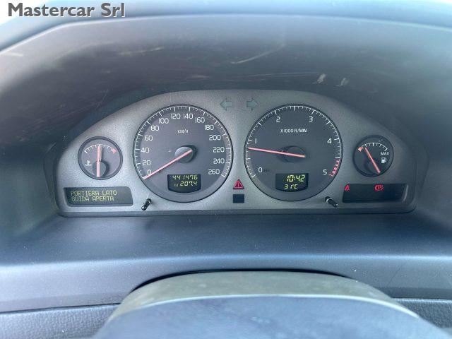 VOLVO V70 V70 II 2000 2.4 d5 Optima tg. CE107WR