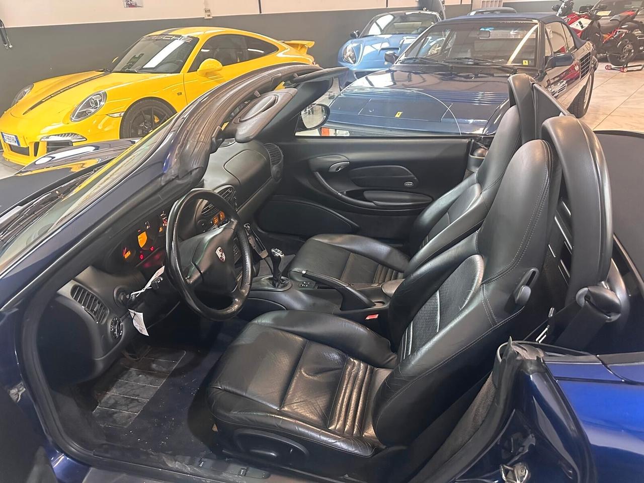 Porsche Boxster 2.7i 24V cat