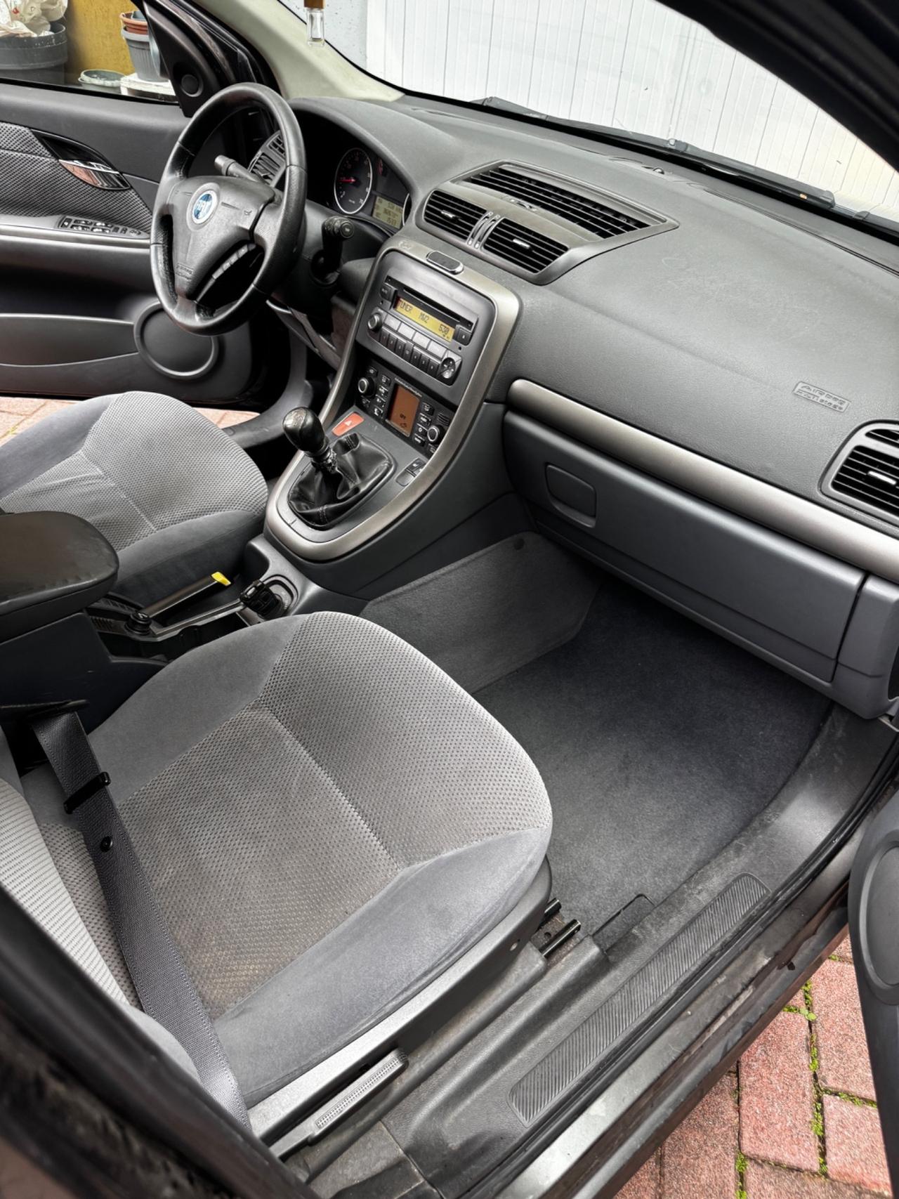 Fiat Croma 1.9 Multijet Emotion