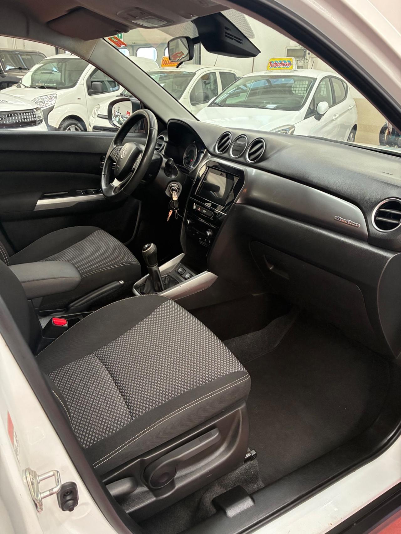 Suzuki Vitara 1.0 turbo benzina 4x4 Cool