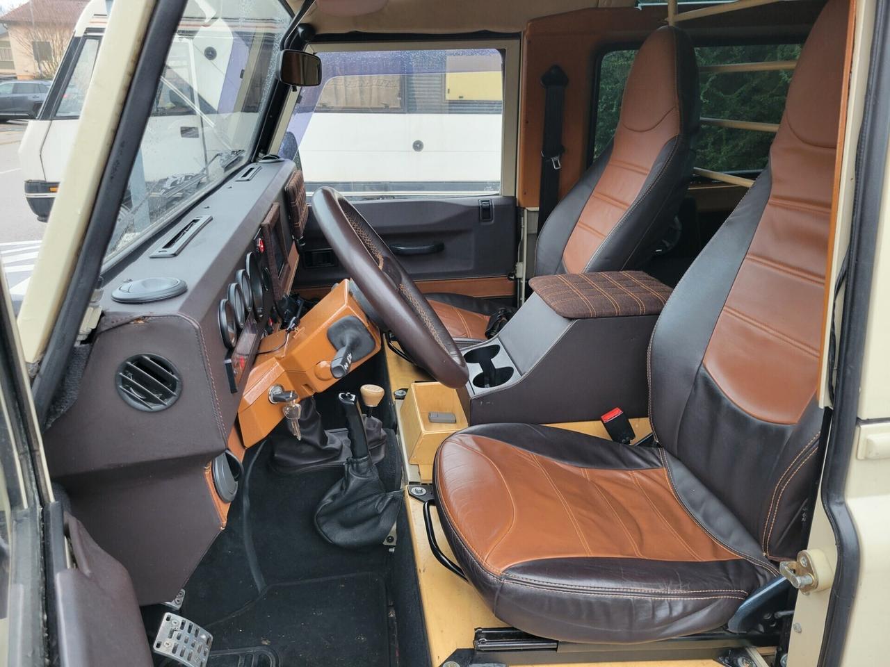 Land Rover Defender 90 turbodiesel Hard-top