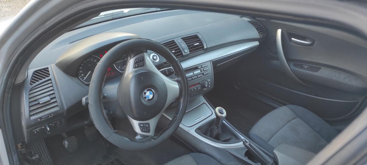 Bmw 118 118d cat 5 porte Attiva