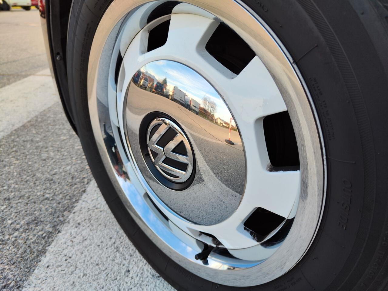 Volkswagen Maggiolino 1.6 TDI Design