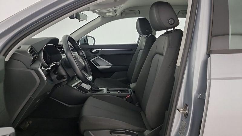 Audi Q3 35 TDI S tronic Business