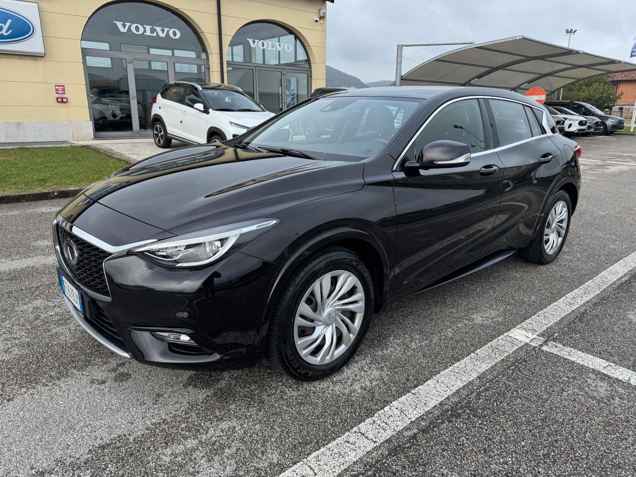 Infiniti Q30 Business 1.5 Diesel 110CV