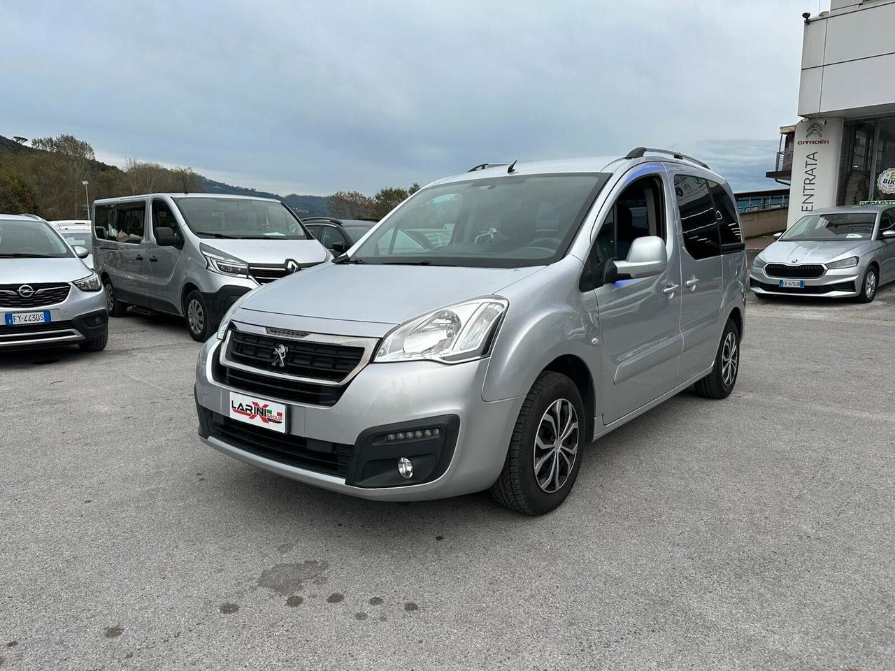 Peugeot Partner Tepee 1.6 e-HDi 92 CV S&S Outdoor