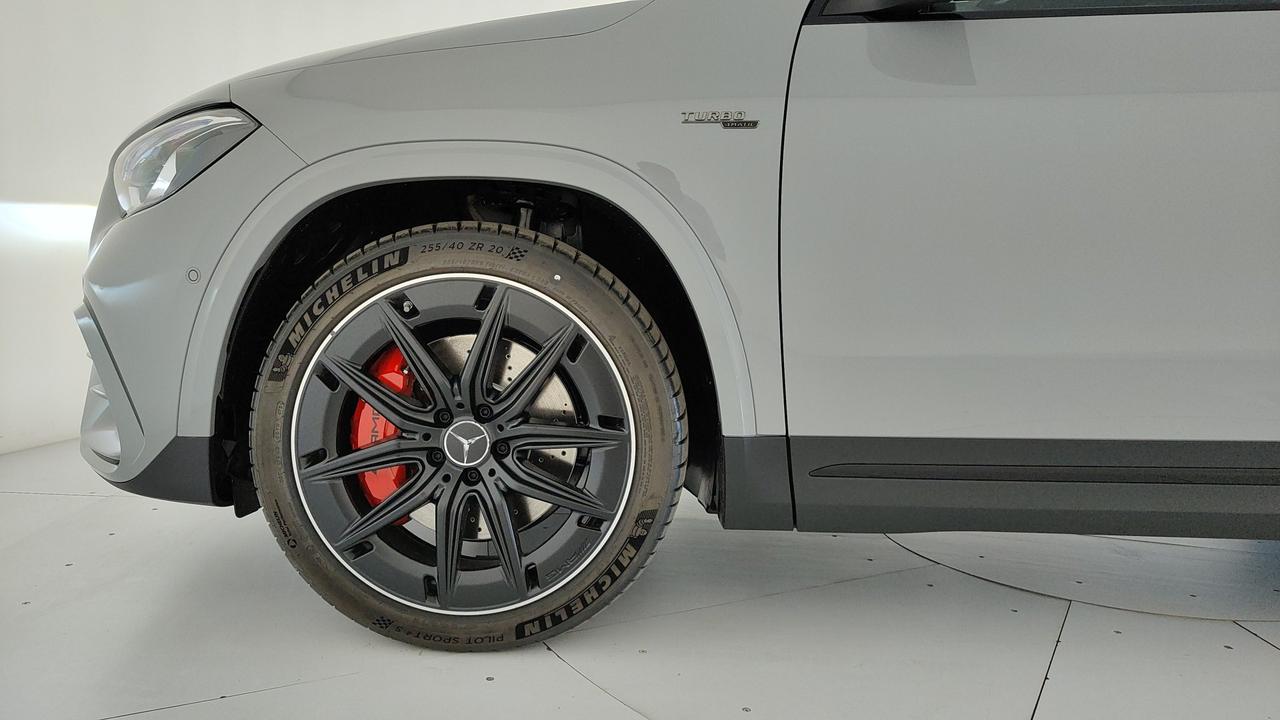 Mercedes-Benz Mercedes-AMG GLA 35 4MATIC
